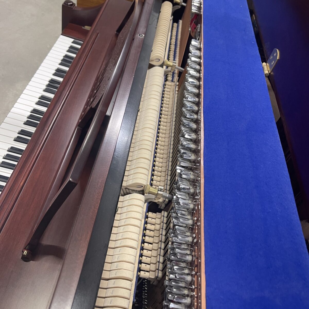 Baldwin B42 Acrosonic Decorator Mahogany Console