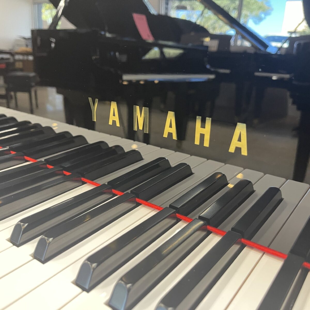 Yamaha GC1M Classic Baby Grand