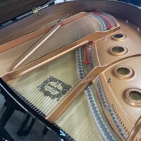 Yamaha GC1M Classic Baby Grand