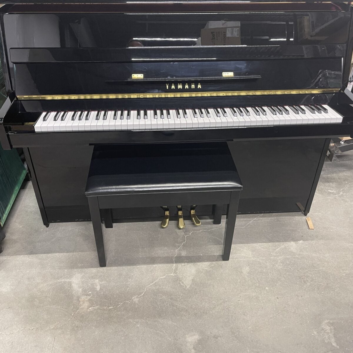 Yamaha b1 Modern Continental Console