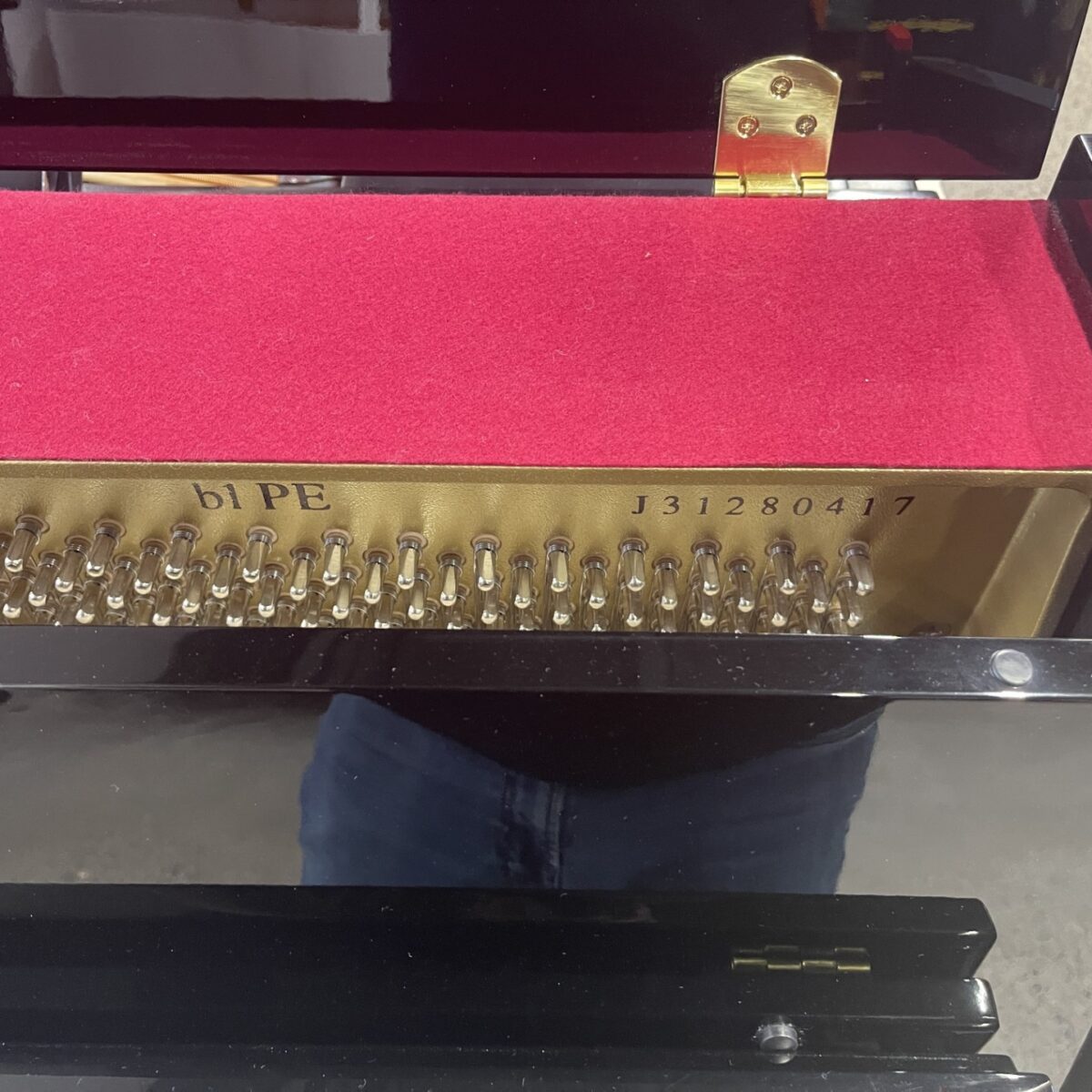 Yamaha b1 Modern Continental Console