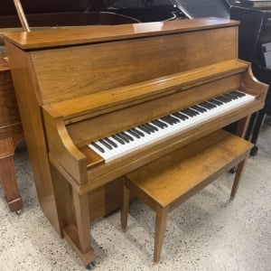 Image forYamaha P22 Walnut Professional American Studio
