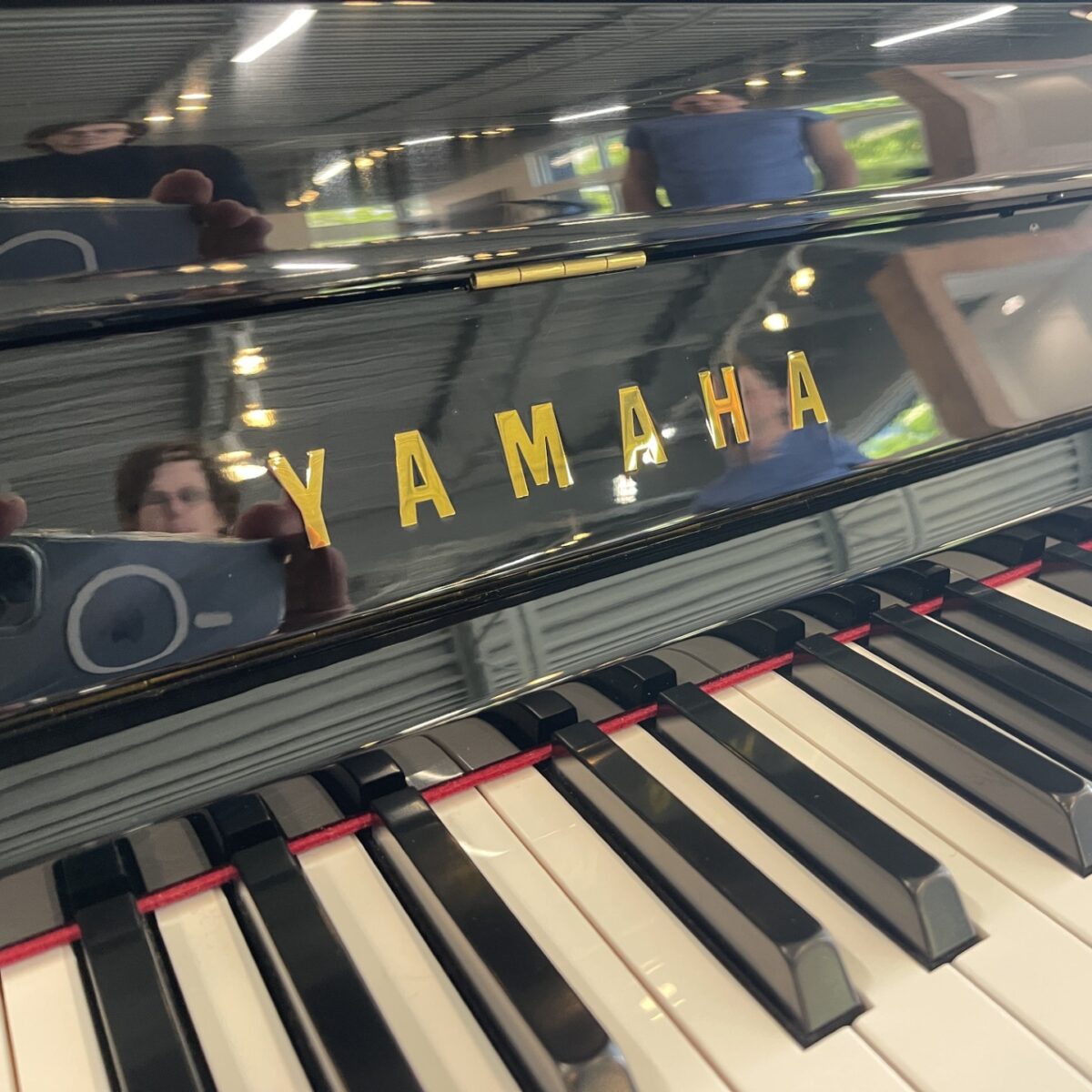 Yamaha YUS1-SH2 SILENT Professional Upright