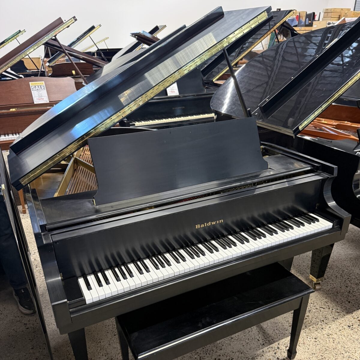 Baldwin M Baby Grand