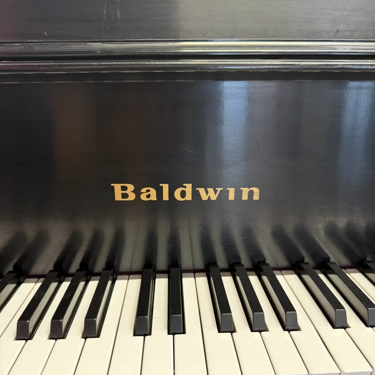 Baldwin M Baby Grand